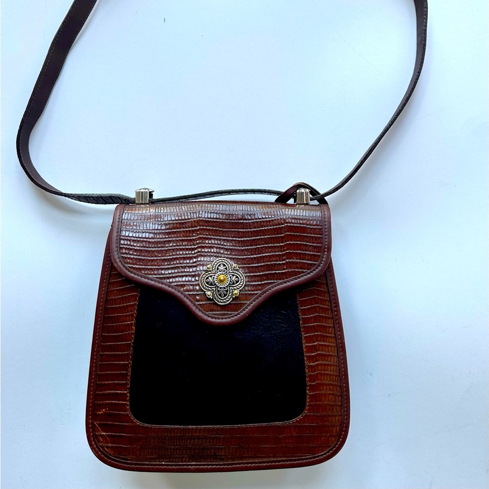 ⚡️⚡️💚🩵Great price for Classic Brighton brown and black leather bag. NWOT